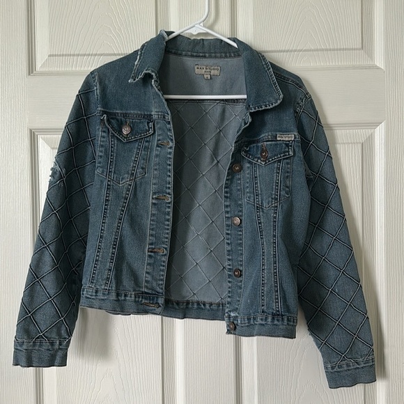 MAX STUDIO Women’s Distressed Denim Jacket with Quilted Design Size Small - Picture 1 of 9